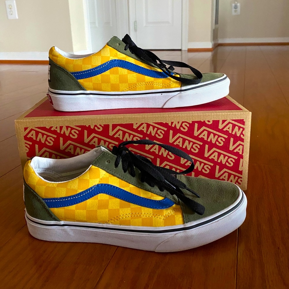 Old Skool Two-Sided Checked Vans